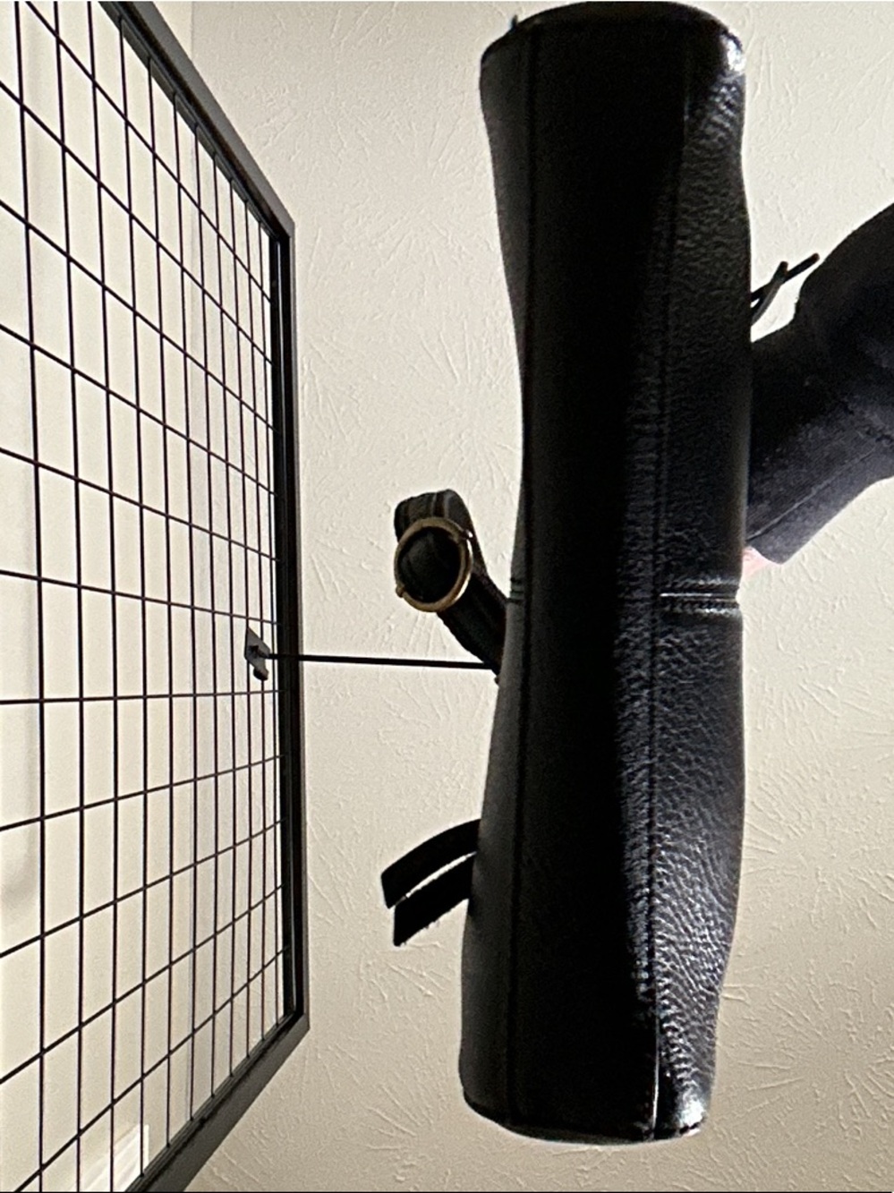 The Sak Black Pebbled Leather Crossbody Bag Brass Hardware Everyday Minimalist - Picture 9 of 12